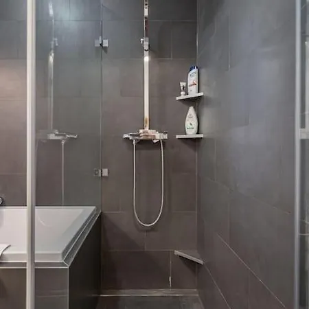 Lägenhet Earthy Elegance